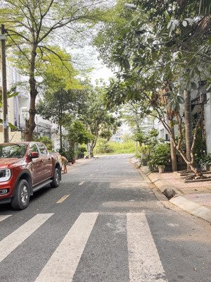 bán nhà mới đẹp dt 5x20m, 4 tầng, mặt tiền nhựa 8m thông phạm thế hiển, q. 8, nhỉnh 7 tỷ