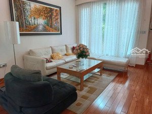 cho thuê giá 65tr/1 tháng, biệt thự vinhomes riverside. sđt liên hệ 