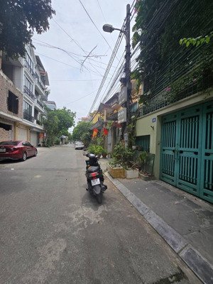 tái định cư thanh am - nhà 4 tầng 166 triệu/m2