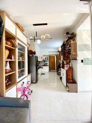 căn hộ 2pn-3pn trống full nội thất giá 1.67 tỷ đã bao gồm thuế phí