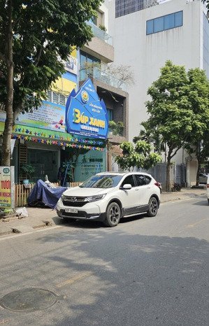 mặt ngõ ô tô tải tránh , vỉa hè không quy hoạch- giáp bát 140 m , mt 6 m giá 27 tỷ