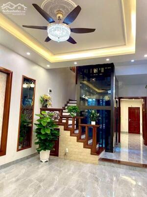 Bán nhà 4 tầng thang máy đẹp, KĐT An Phú, ph Lê Thanh Nghị, TP HD (cũ), 67.5m2, 4 ngủ