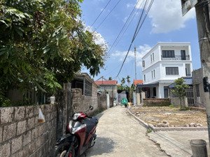 em chào bán 1 siêu phẩm bao bìa đỏ pháp lý- 1 lô góc tại hoàng động - tp thuỷ nguyên - hải phòng