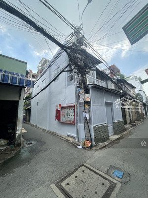 hot, bán gấp nhà riêng bùi thị xuân, tân bình, 40m2, 2 tầng, hẻm xe hơi, sát sân bay, nhỉnh 4 tỷ.