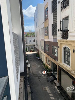 gần vincom nguyễn xí ! hẻm nhựa sát mặt tiền , bán nhà 5 tầng + thiết kế 7 phòng , xe hơi ngủ nhà