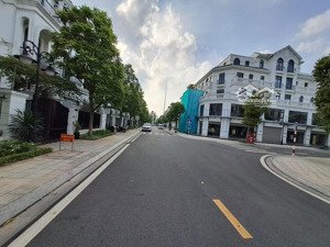 bán liền kề vinhomes hàm nghi, 160m2 mt 8m, vỉa hè, thang máy, kinh doanh