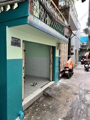 cho thuê nhà nguyên căn trong hẻm kế ubnd p.tmt bình thạnh