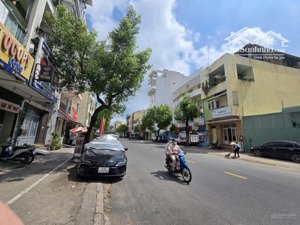 bán gấp giá siêu tốt mặt tiền lê quang định chỉ 19xtr/m2, mt ngang khủng 14m x 41m, ctxd 14 tầng