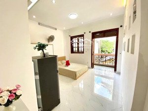 cho thuê căn hộ ban công đầy đủ nội thất ngay 3 tháng 2 q10