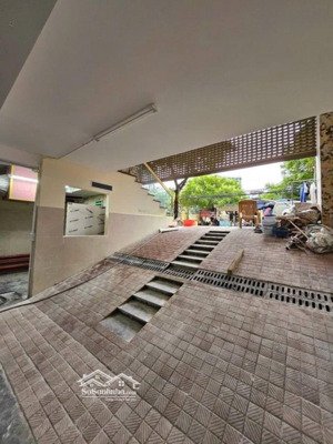 tòa nhà tây hồ đẳng cấp sử dụng đa năng - tầng hầm để hàng chục xe ô tô - 260m - 9 tàng - 168 tỷ