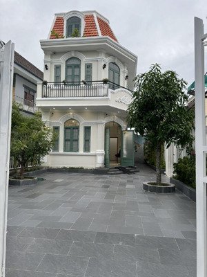 biệt thự góc nguyễn bình 140m2 -3 tầng - kinh doanh đa nghành nghề - 11 tỷ