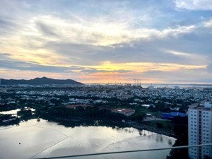 cho thuê căn hộ phoenix full nội thất 2 phòng ngủ view hồ tuyệt đẹp