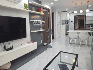 cần cho thuê căn hộ saigon south residence,2pn nhà đẹp mới,giá 14tr/tháng lh: mr.đức huy