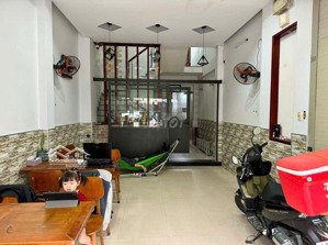 bán nhà 4 tầng 2mt phạm văn nghị 7.5 khu kinh doanh sầm uất