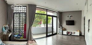 bán nhà 4 tầng đẹp mt hoàng diệu sát nguyễn văn linh giá rẻ