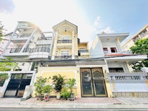cho thuê biệt thự ( dương quảng hàm ) hẻm 12m - 1 sẹc - gần tòa án- 9*17m - 3 lầu