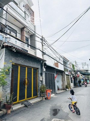 bán nhà mặt phố nguyễn ảnh thủ, 4,1 tỷ, 70m2, 4pn, 4wc, pháp lý đầy đủ, hàng hiếm tại