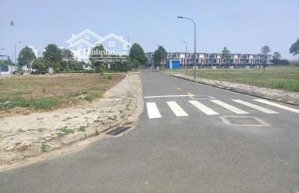 đất rộng như sân bóng giá chỉ bằng chiếc ô tô cũ?! 210m nằm ngay bến cát chỉ 5. 5. 0. triệu