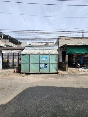 bán dãy trọ mặt tiền bình hoà 08 dt 95.8m2 gồm 1 kiot và 4 phòng trọ, đang cho thu nhập 7tr/tháng