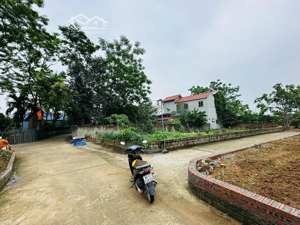 chính chủ gửi bán lô góc 2 mặt thoáng trung tâm xã hòa thạch quốc oai hn dt 325m (đất ở 120m)mt 10m