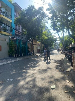 bán biệt thự cao cấp hầm, 5 tầng - trường sơn, p.15, q.10 - dt: 7.5 x 20m công nhận: 150m² - 43 tỷ