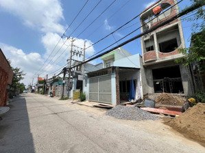 chủ gởi bán nhà 2 mặt tiền đường nguyễn văn hoài, p. tân phong - biên hoà