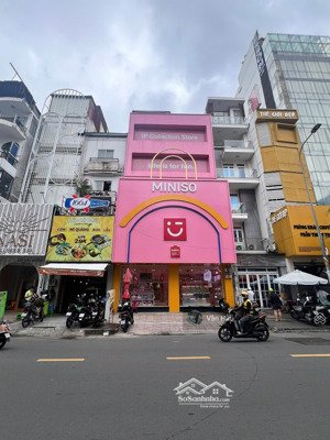 siêu phẩm mặt tiền thương hiệu võ văn tần, quận 3 - dt: 9x20m - 6 tầng - hđt: 300 triệu - giá 60 tỷ