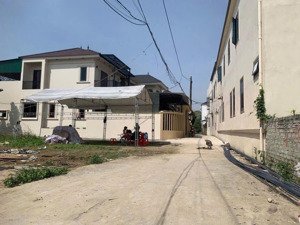 bán đất chính chủ 94m2 cách đường 72m chỉ 20m. giá 3,190 tỷ