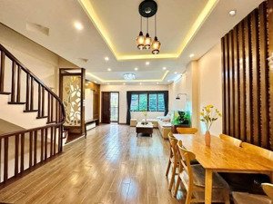 chính kinh - nguyễn trãi 55m2, 10.8 tỷ đồng