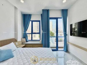 siêu phẩm căn hộ full nội thất, ban công thoáng mát cô giang quận 1 gần cầu ông lãnh, bùi viện