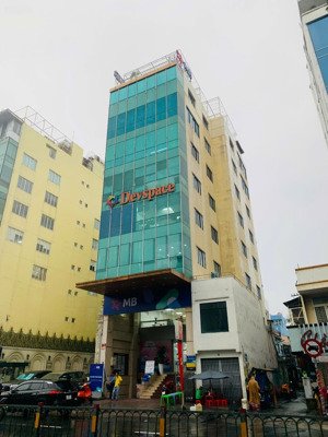 bán tòa nhà văn phòng phát lộc hầm 9 tầng doanh thu 370 triệu/tháng - 110 tỷ tl