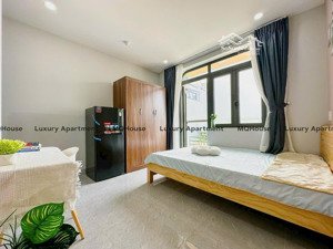 căn hộ full nội thất ban công rộng 40m2 ngay nguyễn hữu cảnh giáp q1, liên hệ 