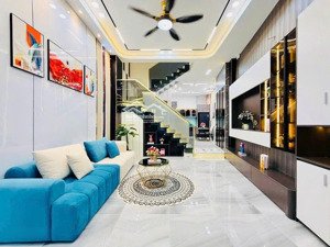 bán nhà hẻm xe hơi trần hưng đạo phường 2 quận 5, dt: 4x15m, 2 lầu, giá 12.9 tỷ, sát mặt tiền đường