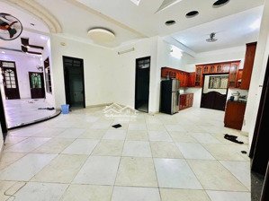 cho thuê biệt thự lê thanh nghị . trung tâm tp