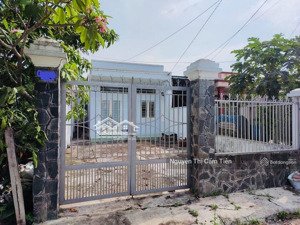 bán gấp nhà mặt đường kinh doanh lê thị siêng tân thông hội dt 130m2 cách bv xuyên á 2km