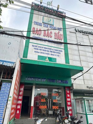 bán nhà mặt tiền kinh doanh đt743, khai thác cho thuê 30tr/tháng, giá 10,3 tỷ, 289m2