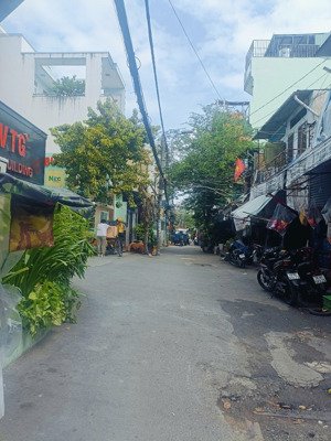 hxh 6m đường gò dầu. q tân phú. dt: 4x17,5m, 3 tầng. giá: 9,2 tỷ tl