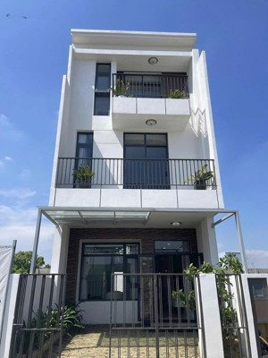 bán nhà riêng hoàng phan thái gần chợ bình chánh, dtsd 252 m2, trả trước 1,2 tỷ nhận nhà ở ngay