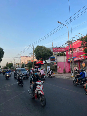 bán nhà mặt phố 120m2, 11 tỷ, lê thị riêng, thới an, quận 12, tp.hcm
