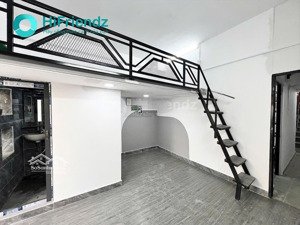 cho thuê phòng trọ có gác cửa sổ trời bancol, rộng siêu thoáng mát luôn ở gần chợ hạnh thông tây