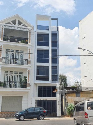 giảm siêu mạnh 27 tỷ về 23,49 tỷ, siêu kinh doanh khu tân định, q1 - 4,6 x 15m - 6 tầng + thang máy