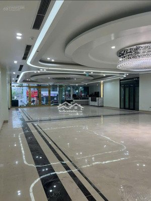 mặt bằng kinh doanh cực đẹp trung kính 150m 9 tầng thang máy, 7m mặt tiền kd mọi mô hình ...