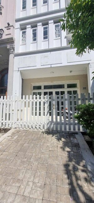 cho thuê nhà phố lê văn thiêm, quận 7, giá 67 triệu, 4 phòng ngủ