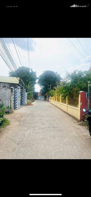 cho thuê đất giá rẻ tại đại phước, nhơn trạch chỉ 2 triệu/tháng lh 