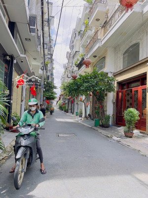 bán rẻ lô đất 133/50/46 cống lở (trần thị trọng), phường 15, tân bình