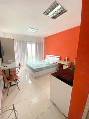 cho thuê studio ban công siêu thoáng đ. đặng dung q1 ngay chợ tân định, cầu kiệu, cviên lê văn tám