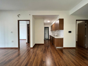 cho thuê căn hộ tầng 3 diện tích 75m2 + 13m2 sân vườn da akari city, nhà mới đầy đủ tiện nghi