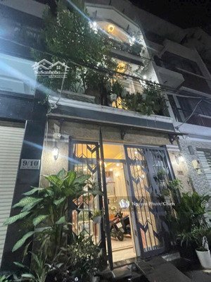 hót nhất khu vưc bán nhà đường số tân quy q7 giá rẻ. lh a chinh