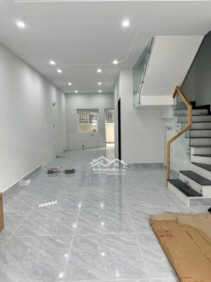 cần bán nhà 5x20m vườn thiên đàng 2 giai đoạn 2 ecolakes full nội thất