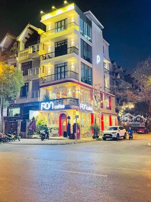 cho thuê nhà mặt phố thuỵ khuê, tây hồ mặt tiền 6m, dt 350m 6 tầng, có tum, thoáng, mọi mô hình